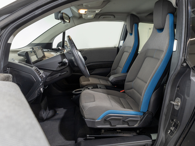 BMW i3 S 120Ah color Negro. Año 2021. 135KW(184CV). Eléctrico. En concesionario Oliva Motor Girona de Girona
