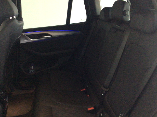 BMW X3 xDrive20d color Negro. Año 2022. 140KW(190CV). Diésel. En concesionario BYmyCAR Madrid - Algete de Madrid