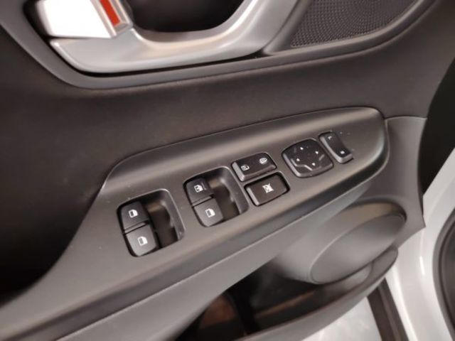 Hyundai Kona 1.0 TGDi Maxx 4x2 DCT 88 kW (120 CV)