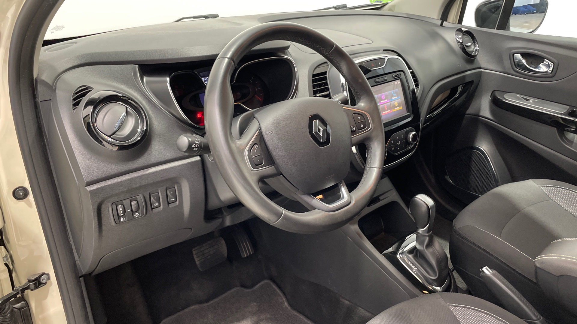 Renault Captur TCe 120 - 8