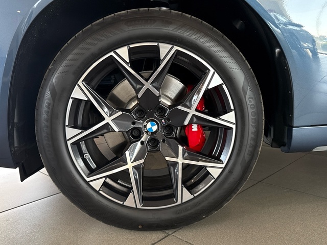 BMW X3 xDrive20d color Azul. Año 2025. 145KW(197CV). Diésel. En concesionario Auto Premier, S.A. - MADRID de Madrid