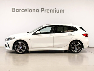 Fotos de BMW Serie 1 118i color Blanco. Año 2024. 103KW(140CV). Gasolina. En concesionario Barcelona Premium -- GRAN VIA de Barcelona
