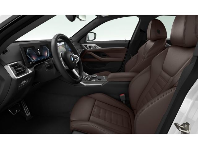 BMW Serie 4 420d Gran Coupe color Blanco. Año 2024. 140KW(190CV). Diésel. En concesionario Movilnorte El Plantio de Madrid