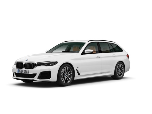 BMW Serie 5 520d Touring color Blanco. Año 2024. 140KW(190CV). Diésel. En concesionario Movilnorte El Carralero de Madrid