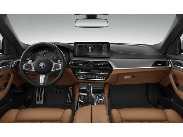 BMW Serie 5 520d Touring color Blanco. Año 2024. 140KW(190CV). Diésel. En concesionario Movilnorte El Carralero de Madrid