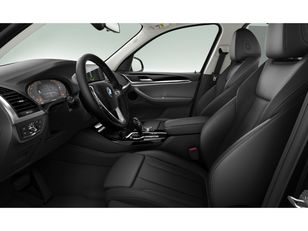 Fotos de BMW X3 xDrive20d color Negro. Año 2021. 140KW(190CV). Diésel. En concesionario Amiocar S.A. de Coruña