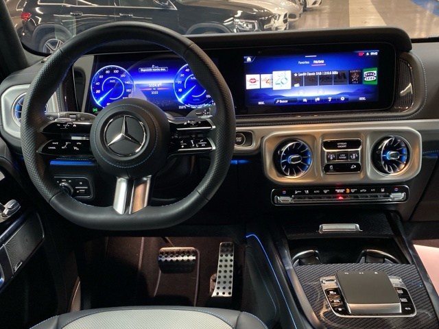 Mercedes-Benz Clase G 580 - 8