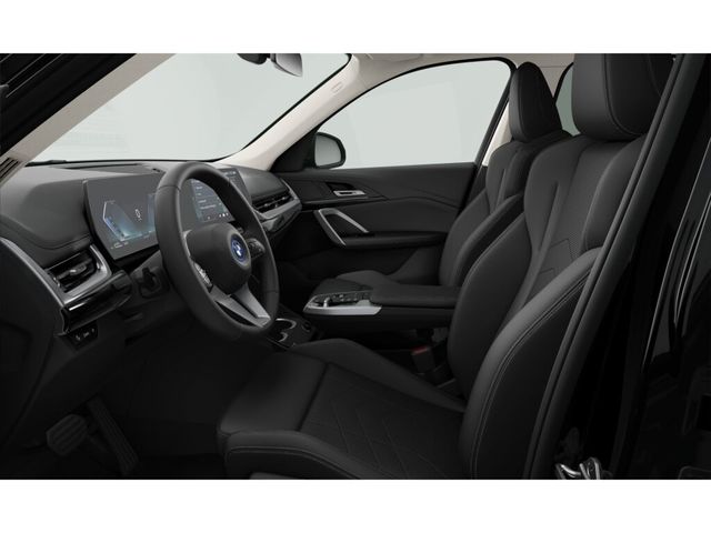 BMW X1 xDrive30e color Negro. Año 2024. 240KW(326CV). Híbrido Electro/Gasolina. En concesionario Movilnorte Las Rozas de Madrid