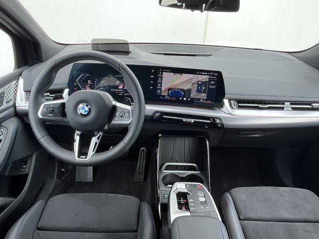 BMW Serie 2 218i Active Tourer color Azul. Año 2025. 100KW(136CV). Gasolina. En concesionario Novomóvil Oleiros de Coruña