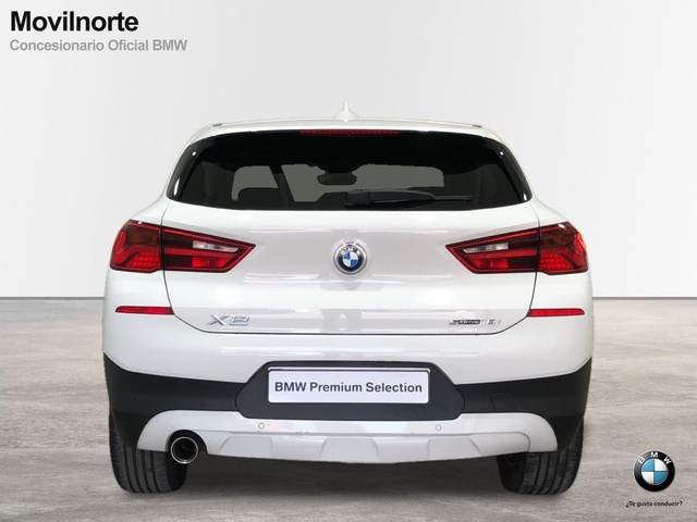BMW X2 sDrive18i color Blanco. Año 2019. 103KW(140CV). Gasolina. En concesionario Movilnorte El Carralero de Madrid