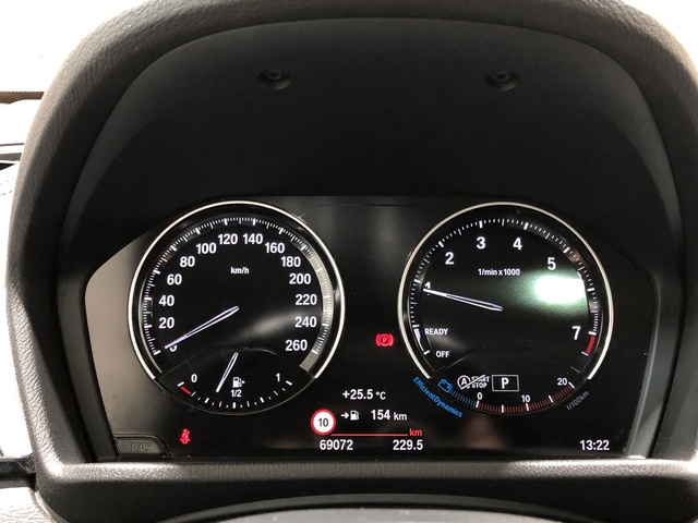 BMW X2 sDrive18i color Blanco. Año 2019. 103KW(140CV). Gasolina. En concesionario Movilnorte El Carralero de Madrid