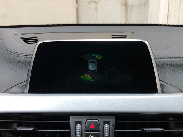BMW X2 sDrive18i color Blanco. Año 2019. 103KW(140CV). Gasolina. En concesionario Movilnorte El Carralero de Madrid