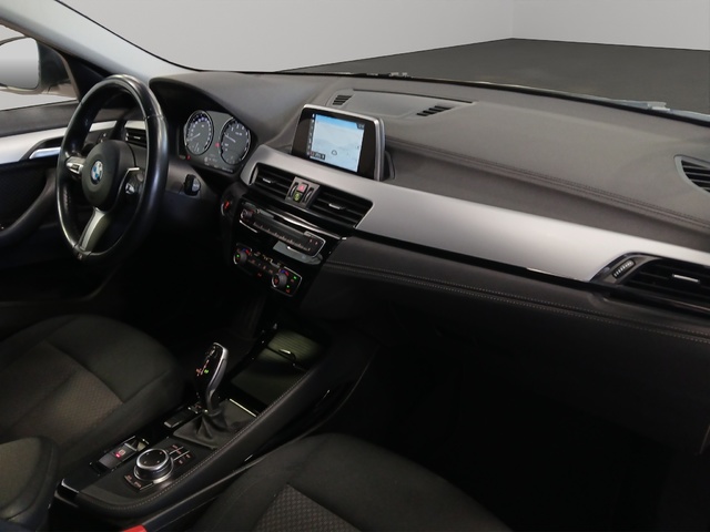 BMW X2 sDrive20i color Blanco. Año 2018. 141KW(192CV). Gasolina. En concesionario GANDIA Automoviles Fersan, S.A. de Valencia