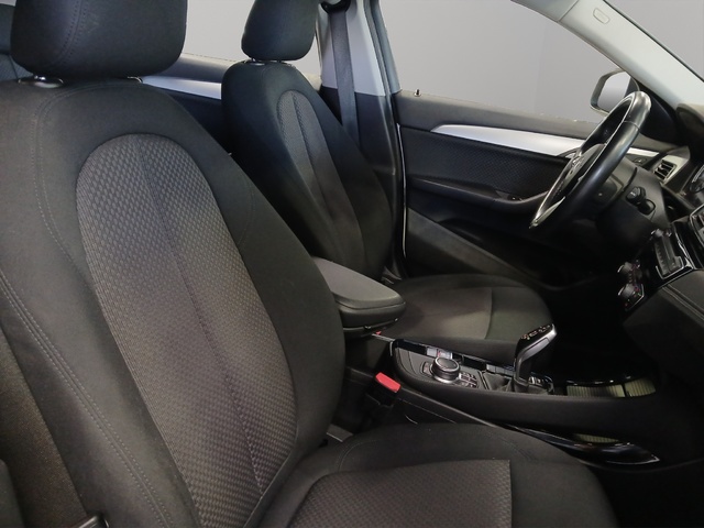BMW X2 sDrive20i color Blanco. Año 2018. 141KW(192CV). Gasolina. En concesionario GANDIA Automoviles Fersan, S.A. de Valencia