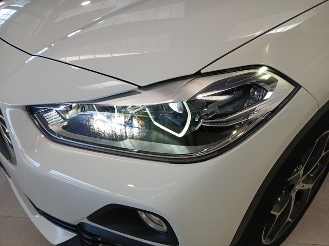BMW X2 sDrive20i color Blanco. Año 2018. 141KW(192CV). Gasolina. En concesionario GANDIA Automoviles Fersan, S.A. de Valencia