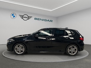 Fotos de BMW Serie 1 118i color Negro. Año 2021. 103KW(140CV). Gasolina. En concesionario GANDIA Automoviles Fersan, S.A. de Valencia