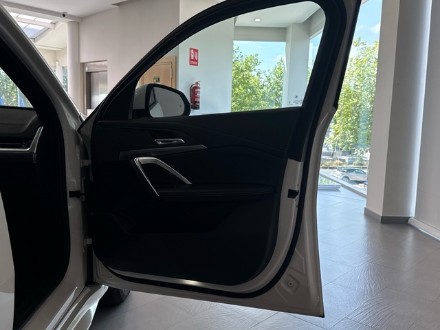 BMW X2 sDrive18d color Blanco. Año 2024. 110KW(150CV). Diésel. En concesionario Motor Gorbea de Álava