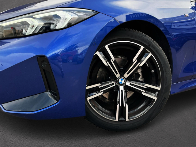 BMW Serie 3 318d color Azul. Año 2024. 110KW(150CV). Diésel. En concesionario CARTAGENA PREMIUM S.L. de Murcia