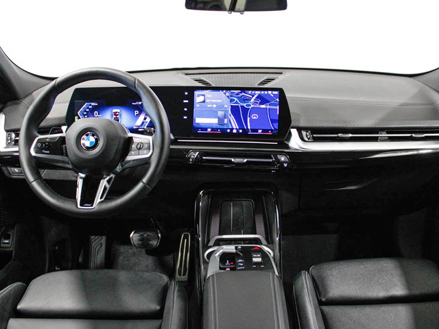 BMW X2 sDrive18d color Gris. Año 2024. 110KW(150CV). Diésel. En concesionario Barcelona Premium -- GRAN VIA de Barcelona