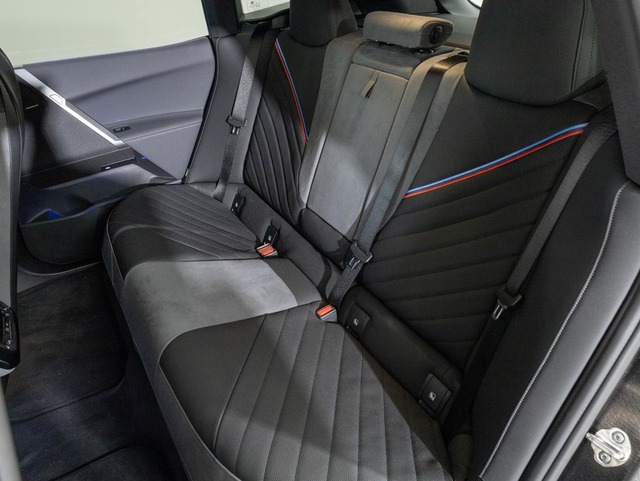 BMW iX xDrive45 color Gris. Año 2025. 300KW(408CV). Eléctrico. En concesionario Oliva Motor Girona de Girona