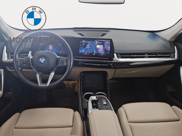 BMW X1 xDrive25e color Gris Plata. Año 2022. 180KW(245CV). Híbrido Electro/Gasolina. En concesionario Movitransa Cars Huelva de Huelva