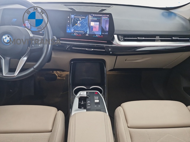 BMW X1 xDrive25e color Gris Plata. Año 2022. 180KW(245CV). Híbrido Electro/Gasolina. En concesionario Movitransa Cars Huelva de Huelva