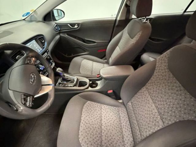 Hyundai Ioniq 1.6 GDI PHEV Tecno DCT 104 kW (141 CV)