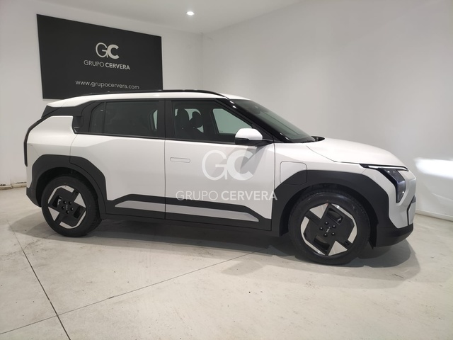 Foto 5 Kia EV3 Air Standard Range 150 kW (204 CV)