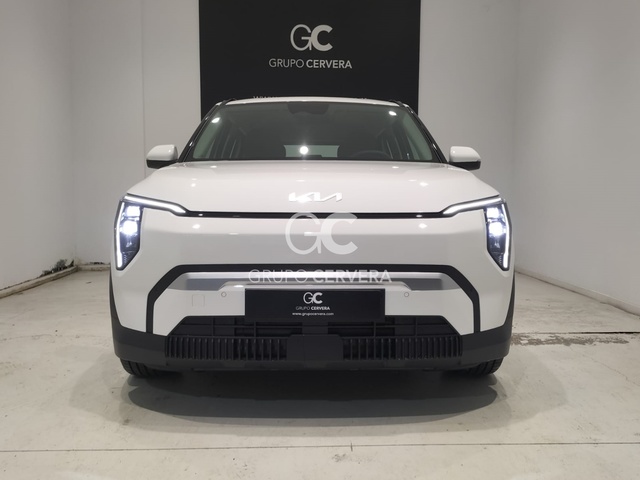 Foto 7 Kia EV3 Air Standard Range 150 kW (204 CV)