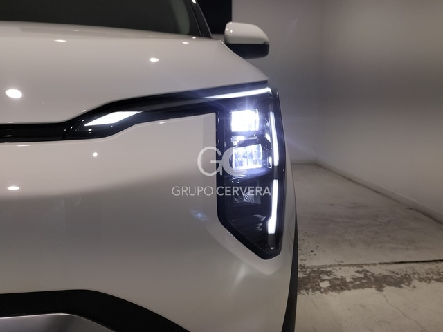 Foto 8 Kia EV3 Air Standard Range 150 kW (204 CV)