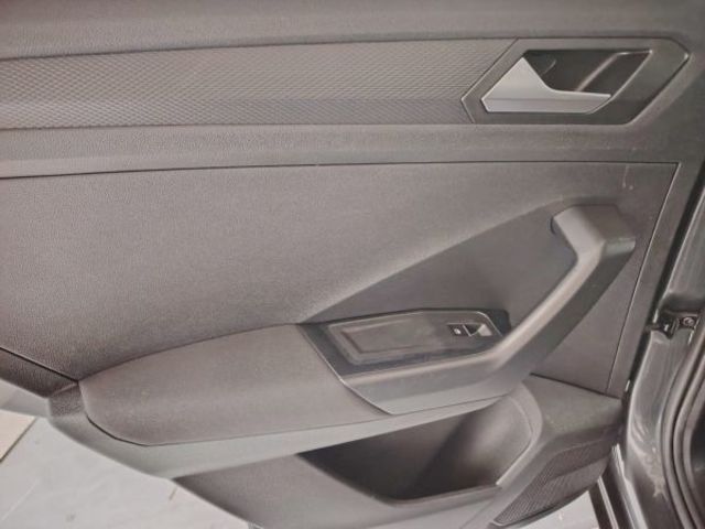 Volkswagen T-Roc Advance 1.0 TSI 81 kW (110 CV)