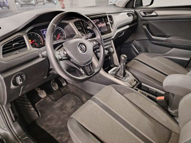 Volkswagen T-Roc Advance 1.0 TSI 81 kW (110 CV)