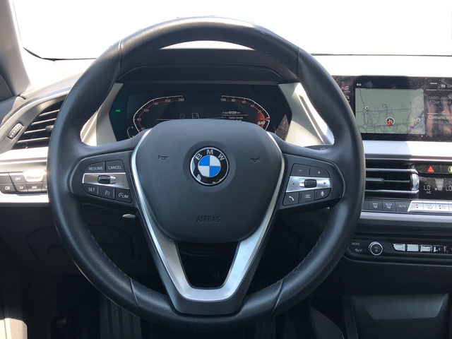 BMW Serie 2 218i Gran Coupe color Negro. Año 2021. 103KW(140CV). Gasolina. En concesionario Vehinter Alcorcón de Madrid