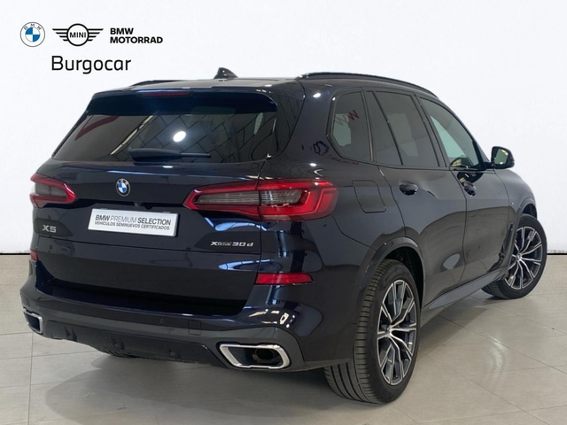 BMW X5 xDrive30d color Negro. Año 2019. 195KW(265CV). Diésel. En concesionario Burgocar (Bmw y Mini) de Burgos
