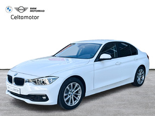 Fotos de BMW Serie 3 320i color Blanco. Año 2018. 135KW(184CV). Gasolina. En concesionario Celtamotor Vigo de Pontevedra