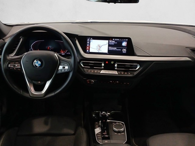 BMW Serie 2 218d Gran Coupe color Blanco. Año 2025. 110KW(150CV). Diésel. En concesionario Enekuri Motor de Vizcaya