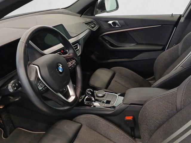BMW Serie 2 218d Gran Coupe color Blanco. Año 2025. 110KW(150CV). Diésel. En concesionario Enekuri Motor de Vizcaya