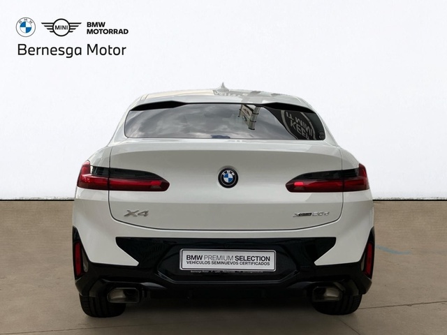 BMW X4 xDrive20d color Blanco. Año 2025. 140KW(190CV). Diésel. En concesionario Bernesga Motor León (Bmw y Mini) de León