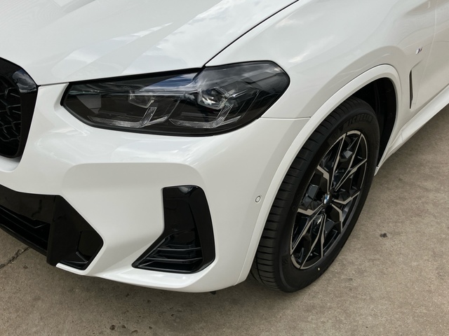 BMW X4 xDrive20d color Blanco. Año 2025. 140KW(190CV). Diésel. En concesionario Bernesga Motor León (Bmw y Mini) de León