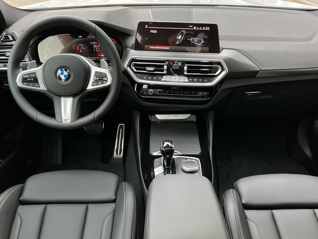 BMW X4 xDrive20d color Blanco. Año 2025. 140KW(190CV). Diésel. En concesionario Bernesga Motor León (Bmw y Mini) de León