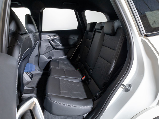 BMW iX1 xDrive30 color Blanco. Año 2025. 230KW(313CV). Eléctrico. En concesionario Oliva Motor Girona de Girona