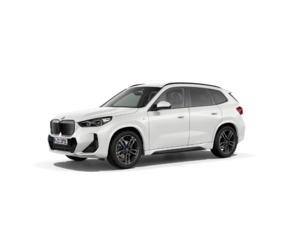Fotos de BMW iX1 xDrive30 color Blanco. Año 2025. 230KW(313CV). Eléctrico. En concesionario Oliva Motor Girona de Girona