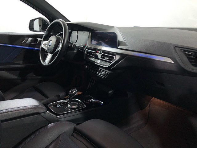 BMW Serie 1 118d color Blanco. Año 2020. 110KW(150CV). Diésel. En concesionario Proa Premium Palma de Baleares