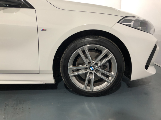 BMW Serie 1 118d color Blanco. Año 2020. 110KW(150CV). Diésel. En concesionario Proa Premium Palma de Baleares