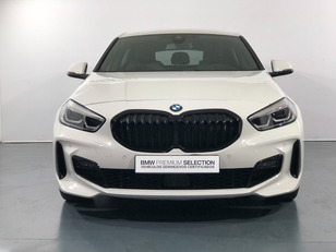 Fotos de BMW Serie 1 118d color Blanco. Año 2020. 110KW(150CV). Diésel. En concesionario Proa Premium Palma de Baleares