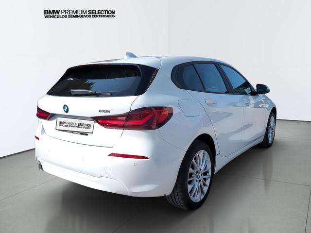 BMW Serie 1 118i color Blanco. Año 2024. 103KW(140CV). Gasolina. En concesionario Automotor Premium Velázquez - Málaga de Málaga