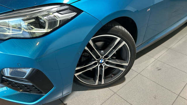 BMW Serie 2 218d Gran Coupe color Azul. Año 2021. 110KW(150CV). Diésel. En concesionario BYmyCAR Madrid - Alcalá de Madrid