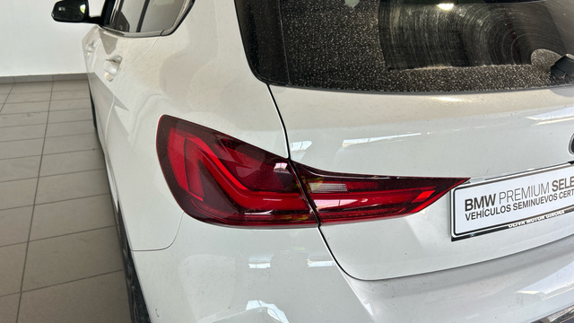 BMW Serie 1 118d color Blanco. Año 2020. 110KW(150CV). Diésel. En concesionario BYmyCAR Madrid - Alcalá de Madrid