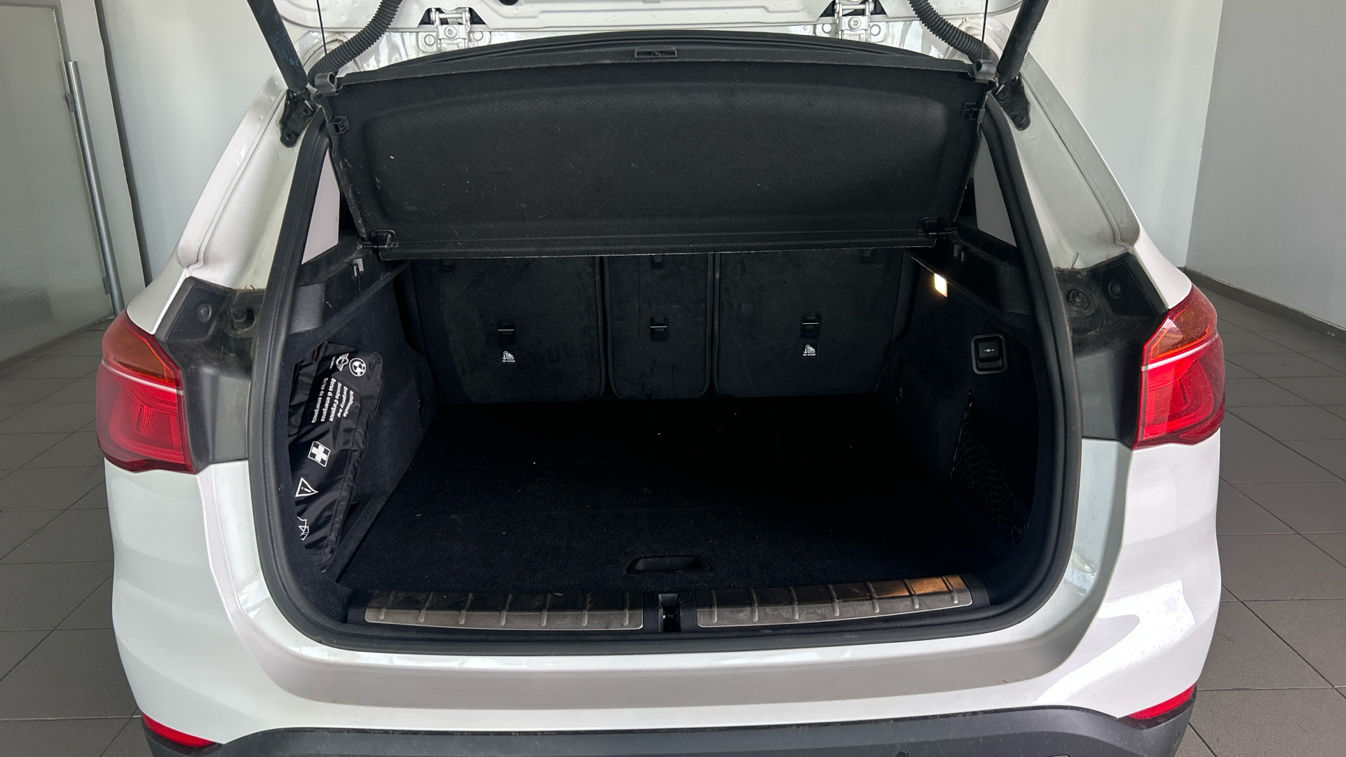 BMW X1 sDrive20d color Blanco. Año 2018. 140KW(190CV). Diésel. En concesionario BYmyCAR Madrid - Alcalá de Madrid