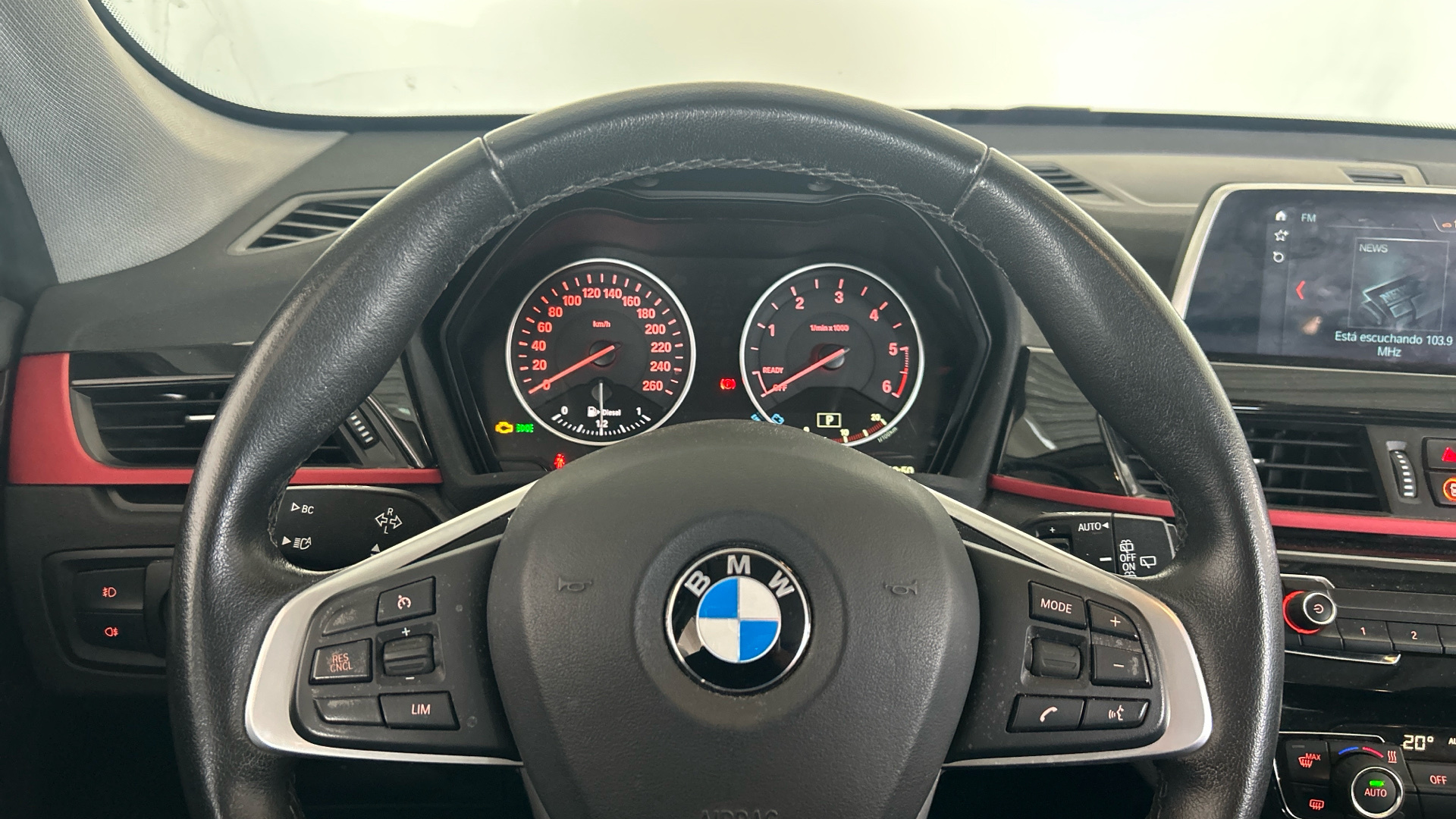 BMW X1 sDrive20d color Blanco. Año 2018. 140KW(190CV). Diésel. En concesionario BYmyCAR Madrid - Alcalá de Madrid